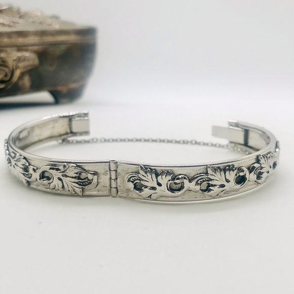 Vintage Whiting & Davis Co hinged bangle bracelet - Picture 10 of 12